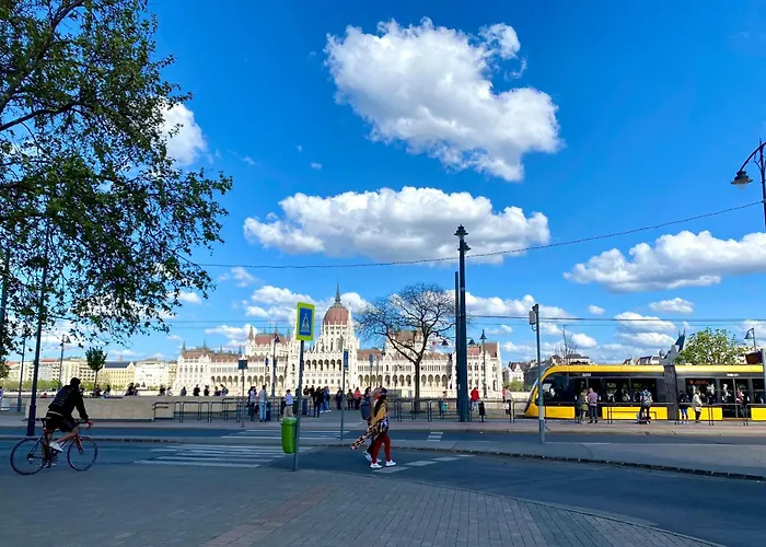 Sunny Near The Castle *
